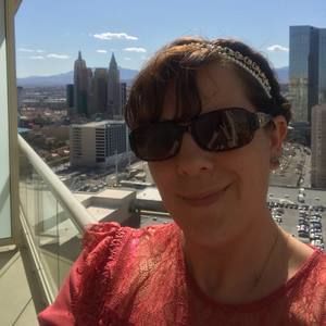 Meet your Posher, Kendra